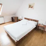 Hostel Transylvania *