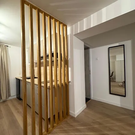 Transylvania Hostel *