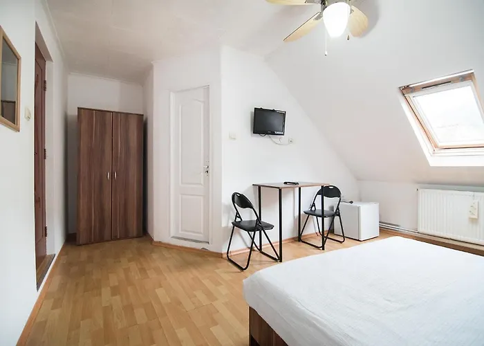 Hostel Transylvania *