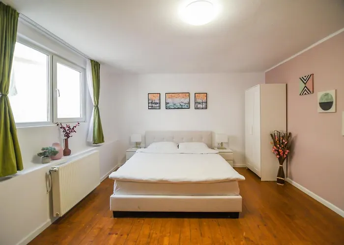 Hostel Transylvania *